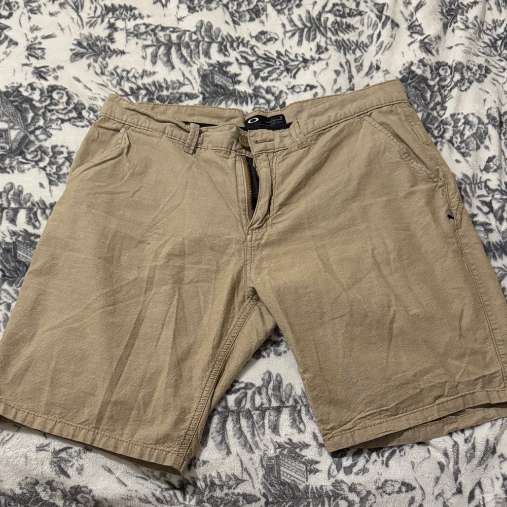 Oakley Men's Khaki Shorts